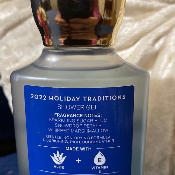 BATH & BODY WORKS SET. . . ICED SUGAR PLUM SCENT - Picture 4 of 6